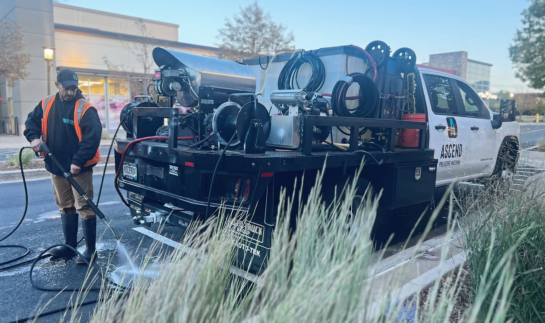 Photo Oct 01 2023, 6 59 04 AM_edited.jpg